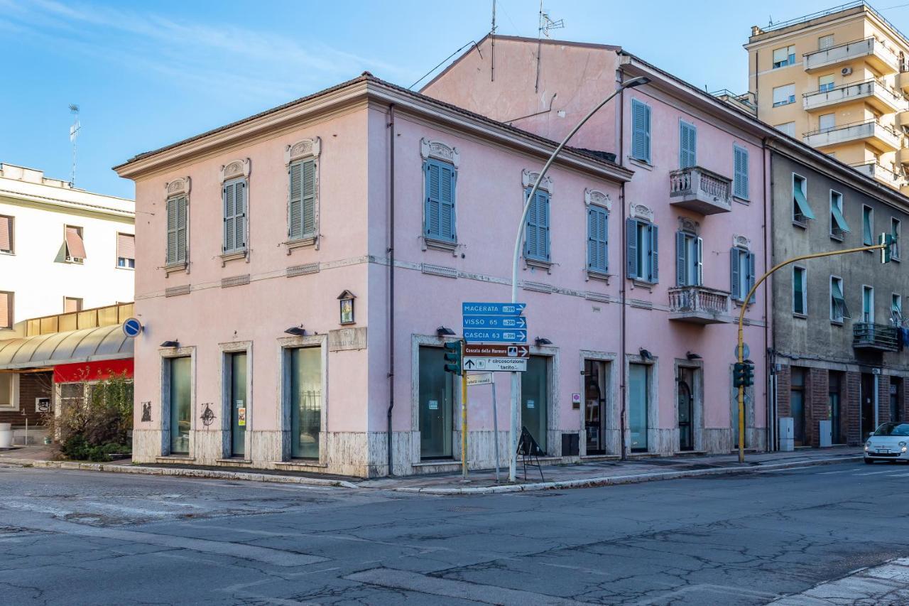 La Casa Rosa Apartment Terni Exterior photo